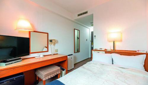 Semi Double Room - Non-Smoking