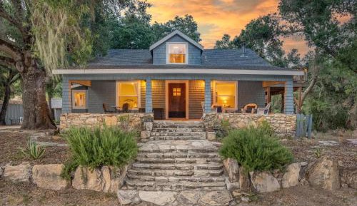Three-Bedroom Holiday Home 