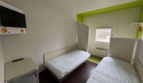 Twin Room with Shared Bathroom