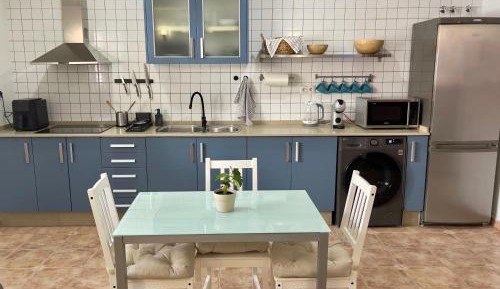 One-Bedroom Apartment - Sea Side
