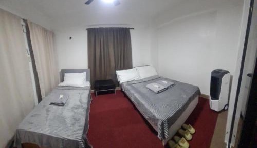 Room #1305047804