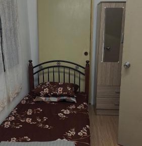 Basic Triple Room with Shared Bathroom