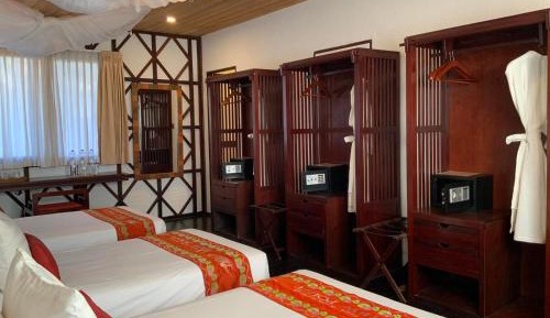 Triple Room