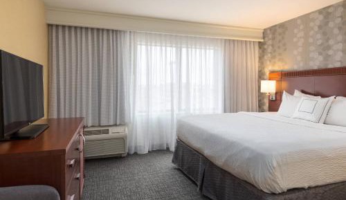One-Bedroom King Suite