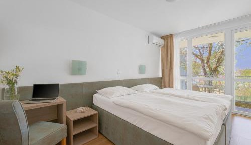 Twin Room with Extra Bed
