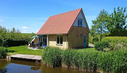 Three-Bedroom Holiday Home 