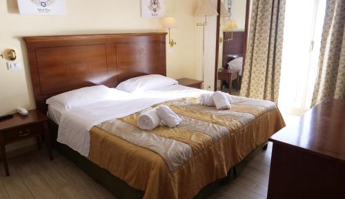 Superior Triple Room with Sea View