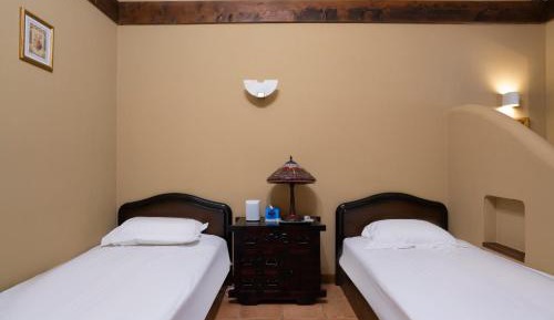 Double or Twin Room with Private Bathroom