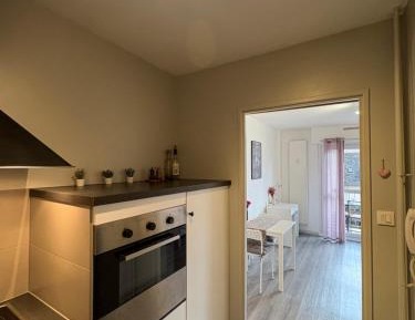 Studio Apartment