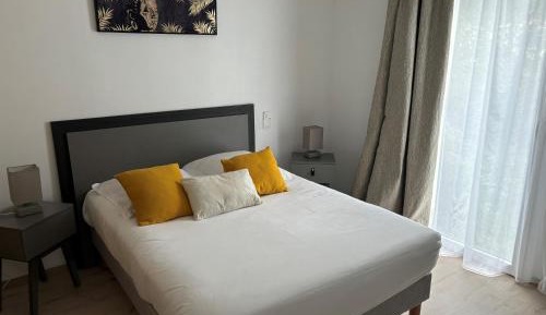 Standard Apartment