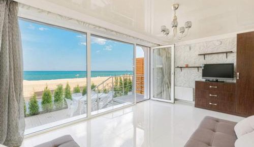 Villa - Beach Front