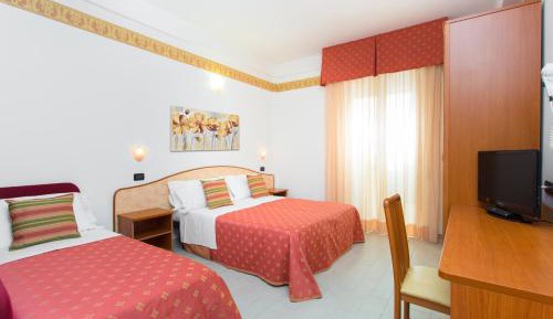Economy Triple Room