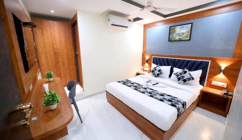 Deluxe Family Room