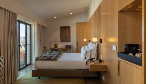 Premium Double Room with City View