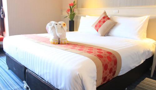 Deluxe King Room