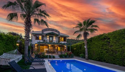 Villa with Private Pool