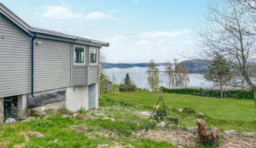 Two-Bedroom Holiday Home