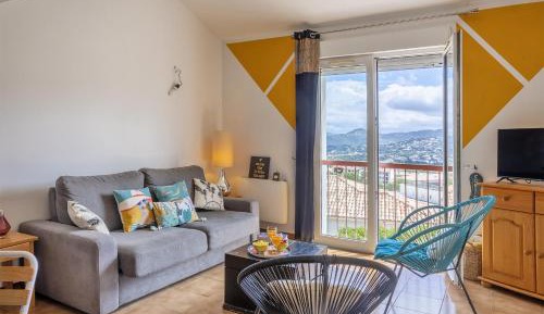 Studio with Sea View