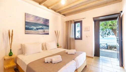 Standard Twin Room with Sea View