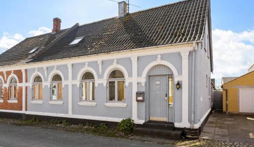 Four-Bedroom Holiday Home