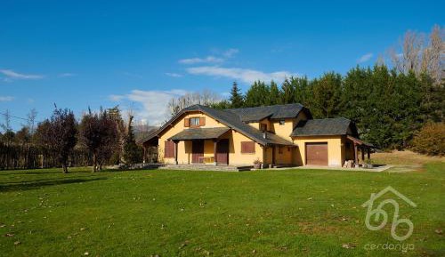 Six-Bedroom House