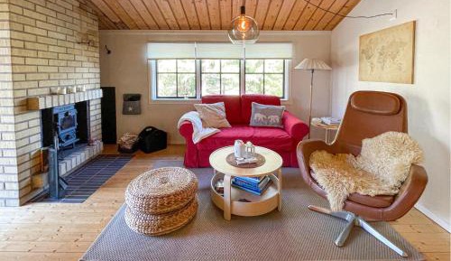 Three-Bedroom Holiday Home 
