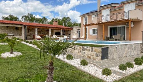 Five-Bedroom Holiday Home