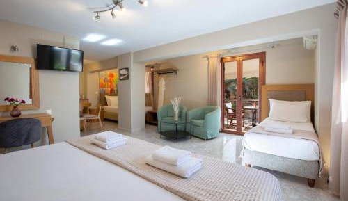 Quadruple Room with Garden View