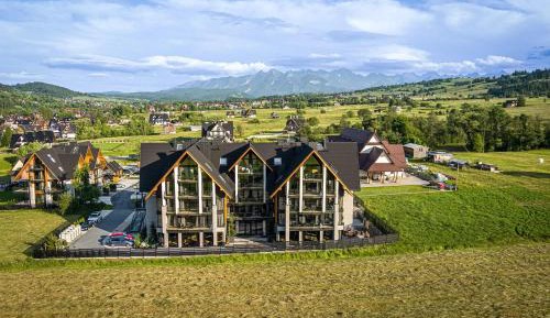Suite with Mountain View
