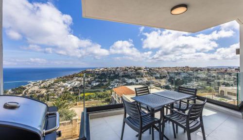 Two-Bedroom Apartment with Balcony and Sea View