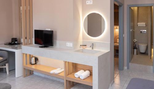 Family One-Bedroom Apartment
