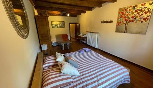 Quadruple Room with Private Bathroom
