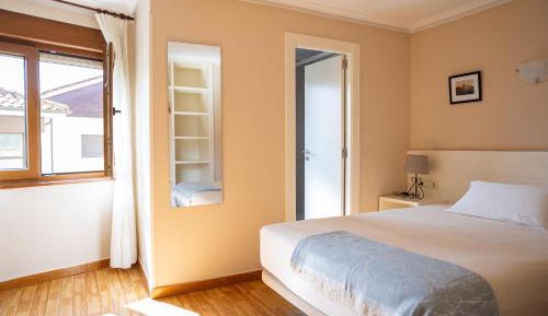 Double or Twin Room with Private Bathroom