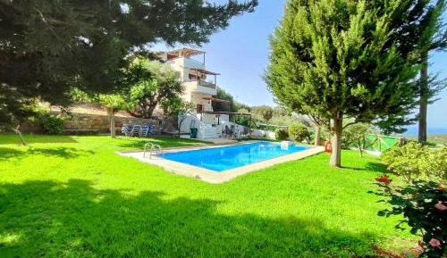 Five-Bedroom Villa with Pool