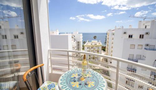 One-Bedroom Apartment with Ocean View