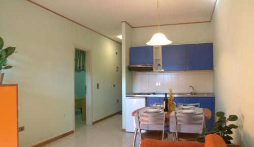 One-Bedroom Apartment (4 Adults)