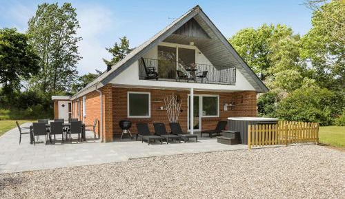 Four-Bedroom Holiday Home