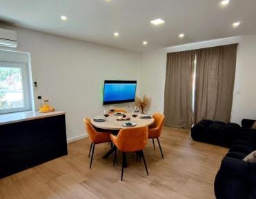 Two-Bedroom Apartment with Terrace and Sea View