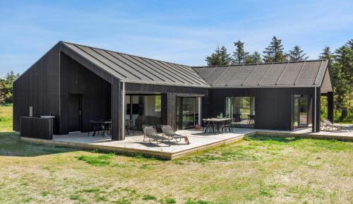 Five-Bedroom Holiday Home