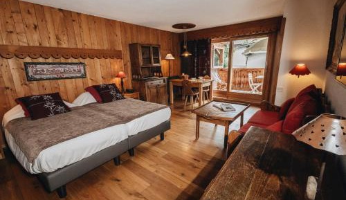 Apartment (2 People)