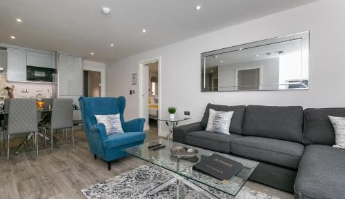 Three-Bedroom Superior Apartment