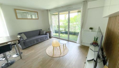Studio with Sofa Bed