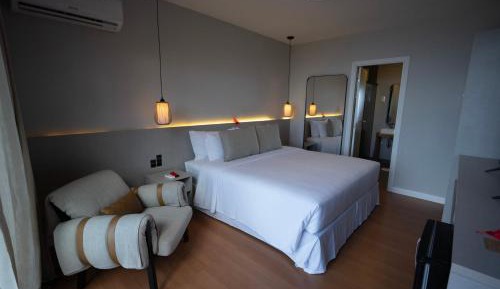 Deluxe Suite with Sea View