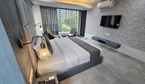 Deluxe Family Room