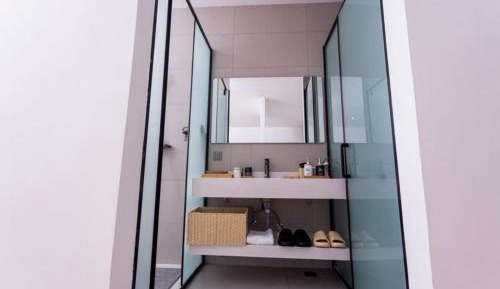 Twin Room with Bath