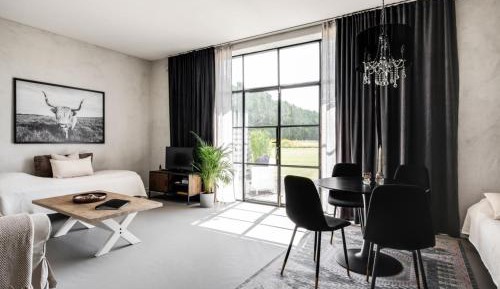 One-Bedroom Family Apartment
