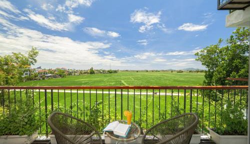 Deluxe Room Countryside with Pool View