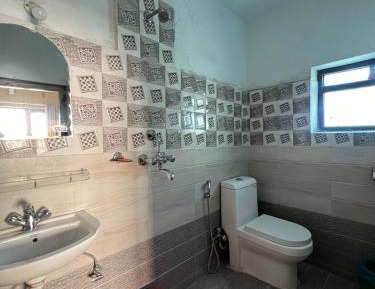 Deluxe Double or Twin Room with Mountain View