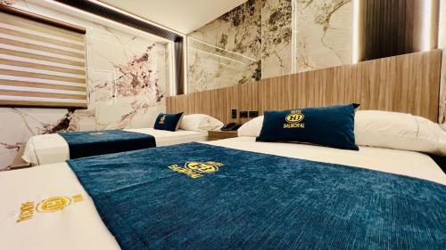 Deluxe Queen Room with Two Queen Beds