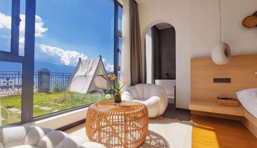 King Room with Lake View